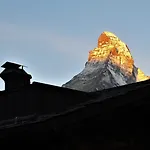 Dent Blanche Apartment *