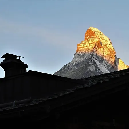 Dent Blanche Apartment